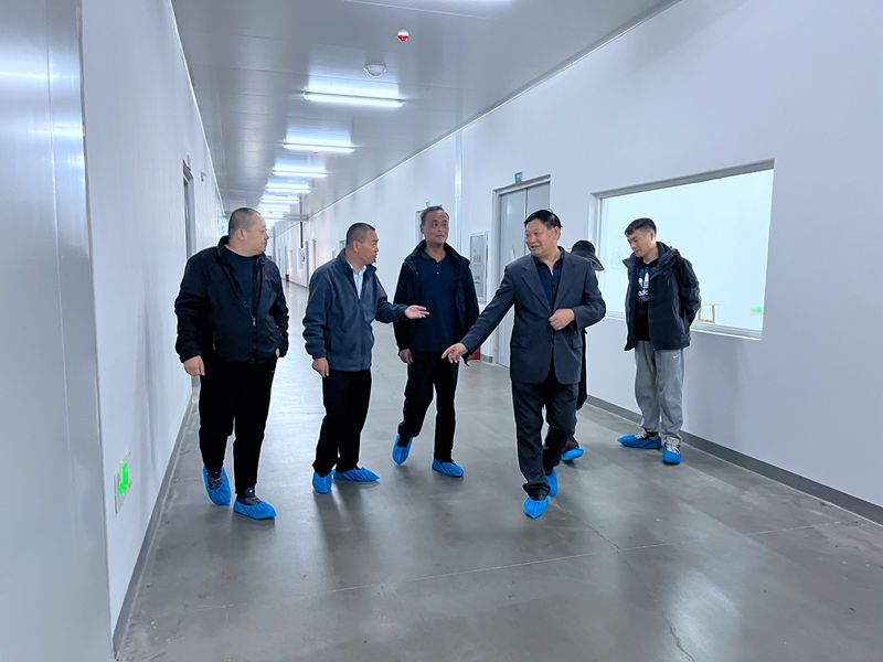 河南省電視臺(tái)、焦作市衛(wèi)健委領(lǐng)導(dǎo)到公司參觀！